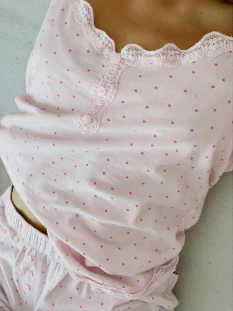 Conjunto de pijama de 2 piezas para mujer Y2K, lindo traje de descanso con ribete de encaje, top de tirantes sin mangas con estampado de puntos y shorts, atuendos de ropa de dormir