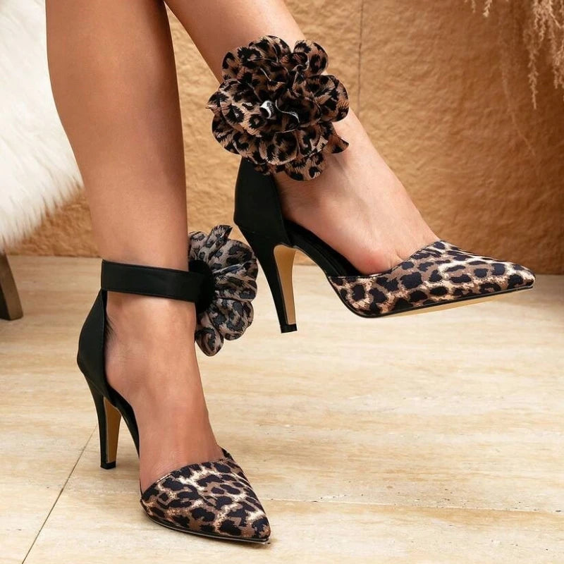 Escarpins élégants à imprimé léopard fleuri – Audacieux, chics et parfaits pour toutes les occasions