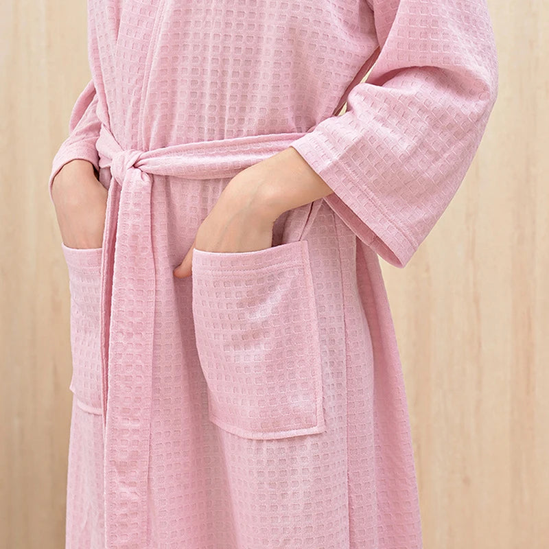 Bata de baño transparente de gofre para hombres y mujeres, bata delgada de verano, albornoz a cuadros, hasta la rodilla, transpirable, camisón, ropa para el hogar