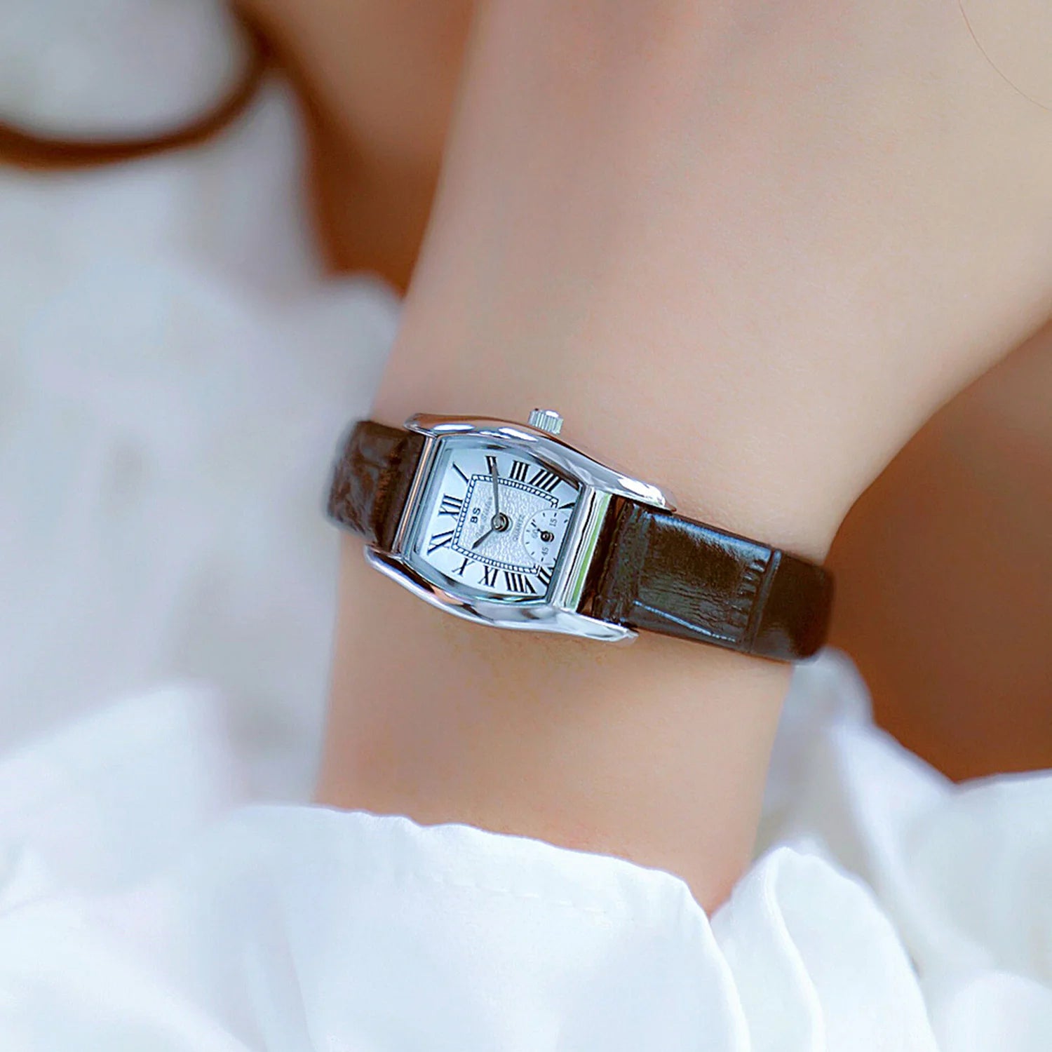 Relojes para mujer, elegante, vintage, rectangular, para dama con correa pequeña de cuero marrón, a la moda, dorado, de cuarzo, reloj de pulsera para mujer 2025