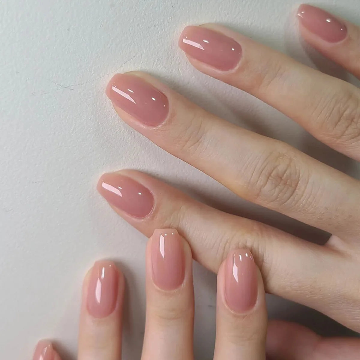 24 Uds uñas postizas de degradado blanco, cortas, cuadradas, bailarina, sencillas, de presión, usables, de color nude, puntas de manicura de cubierta completa