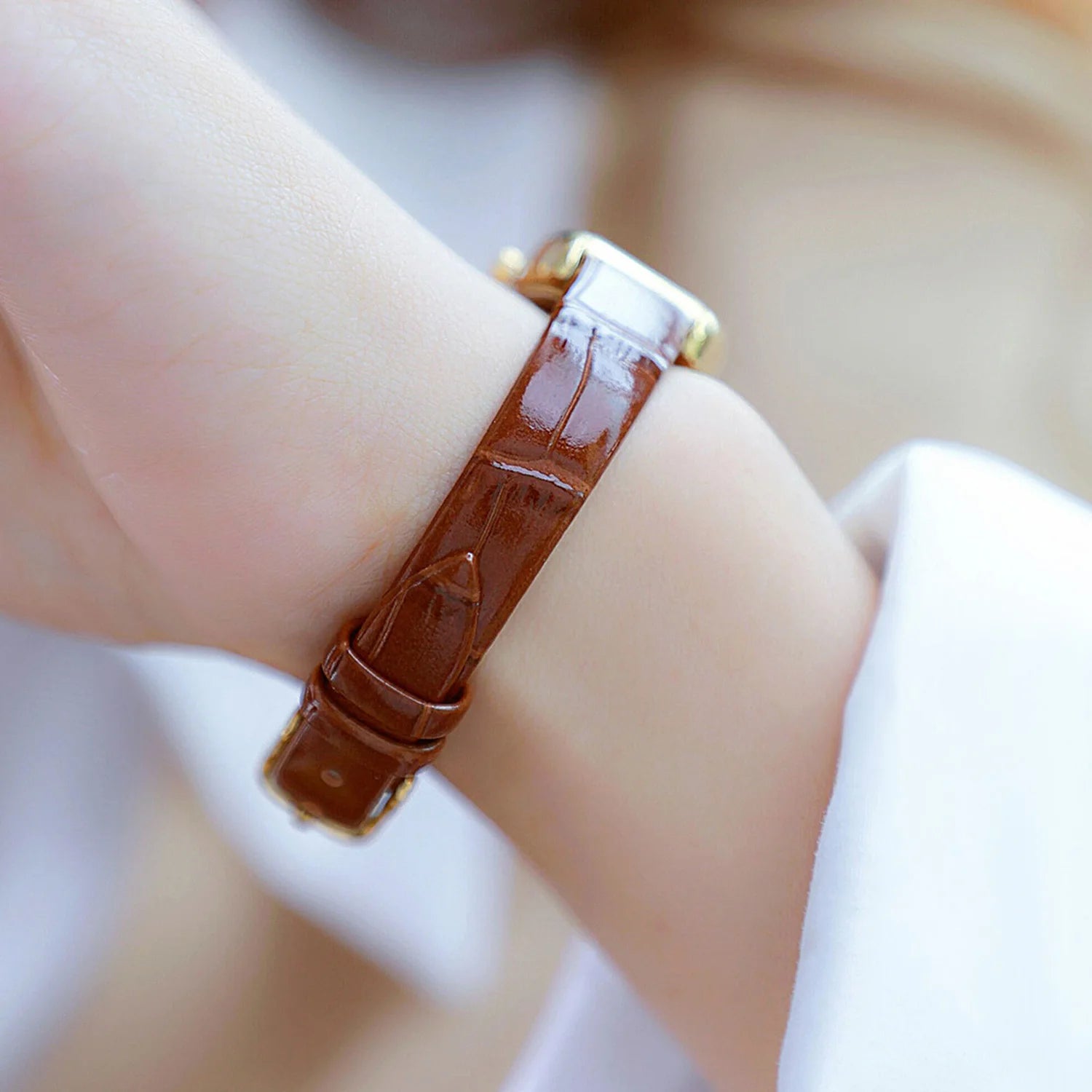 Relojes para mujer, elegante, vintage, rectangular, para dama con correa pequeña de cuero marrón, a la moda, dorado, de cuarzo, reloj de pulsera para mujer 2025