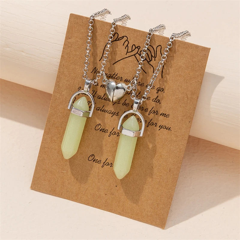 Juego de 2 unidades de collares magnéticos con colgante de corazón y columna hexagonal luminosa, de piedra natural, con colgante geométrico, para parejas, regalos de joyería