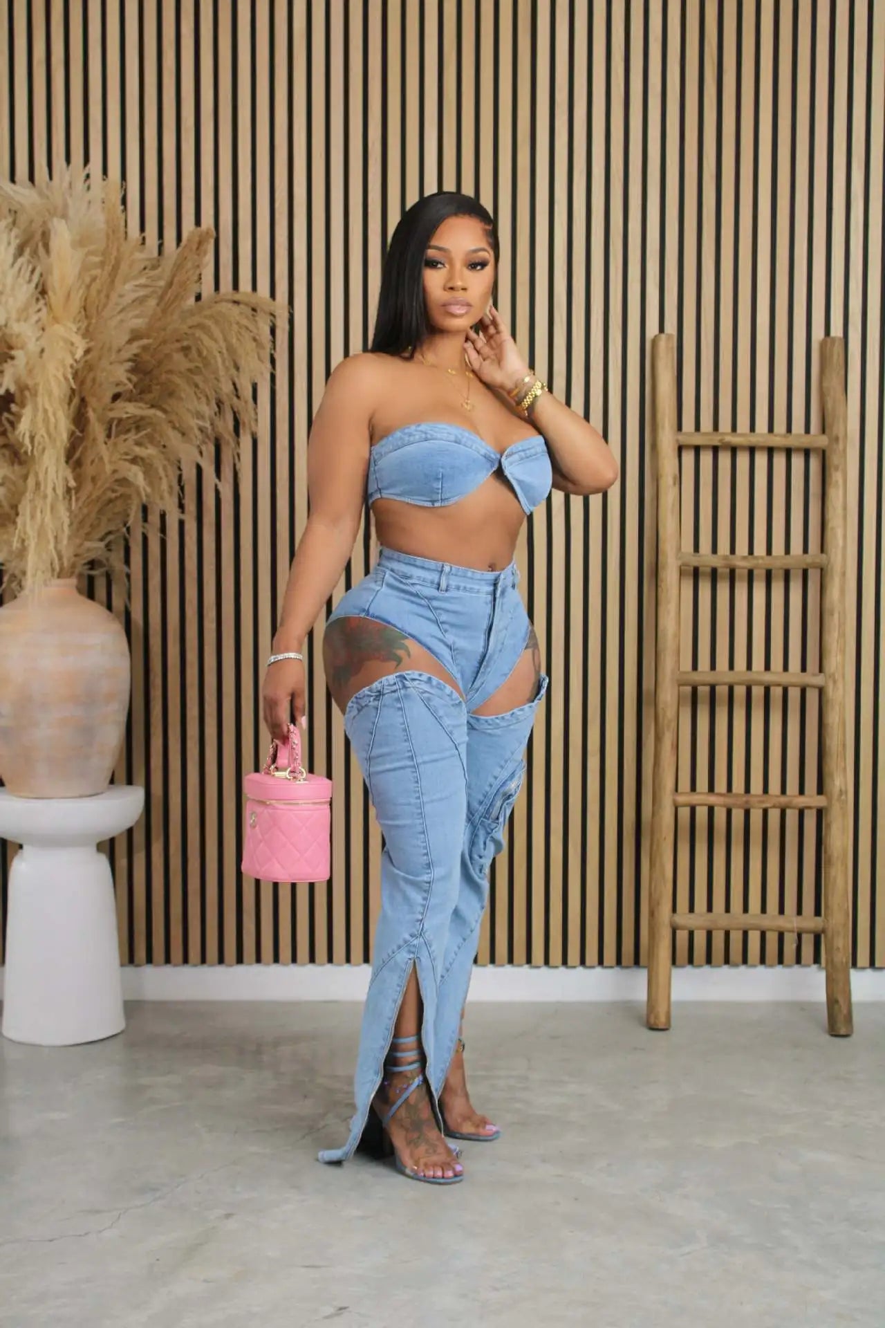 Conjuntos de pantalones de mezclilla para mujer Ropa de calle sexy Conjunto de dos piezas Top sin mangas con envoltura en el pecho sin espalda Jeans calados