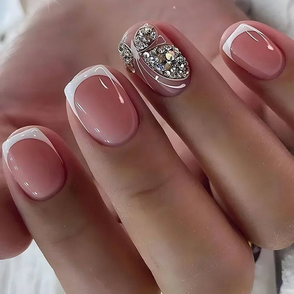 Lot de 24 faux ongles blancs dégradés, courts et carrés, style ballet, à pression, à porter, nude, pour une couverture complète