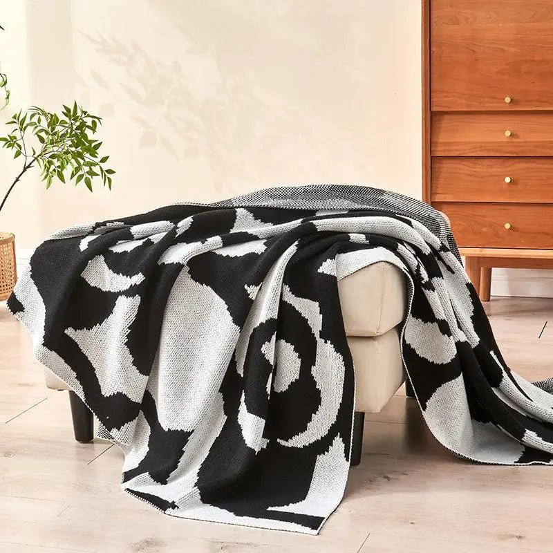 Manta de punto de camelia simple de dos colores, suave para primavera y verano, para siestas en la oficina, sofá. Colcha individual multiusos de alta gama.