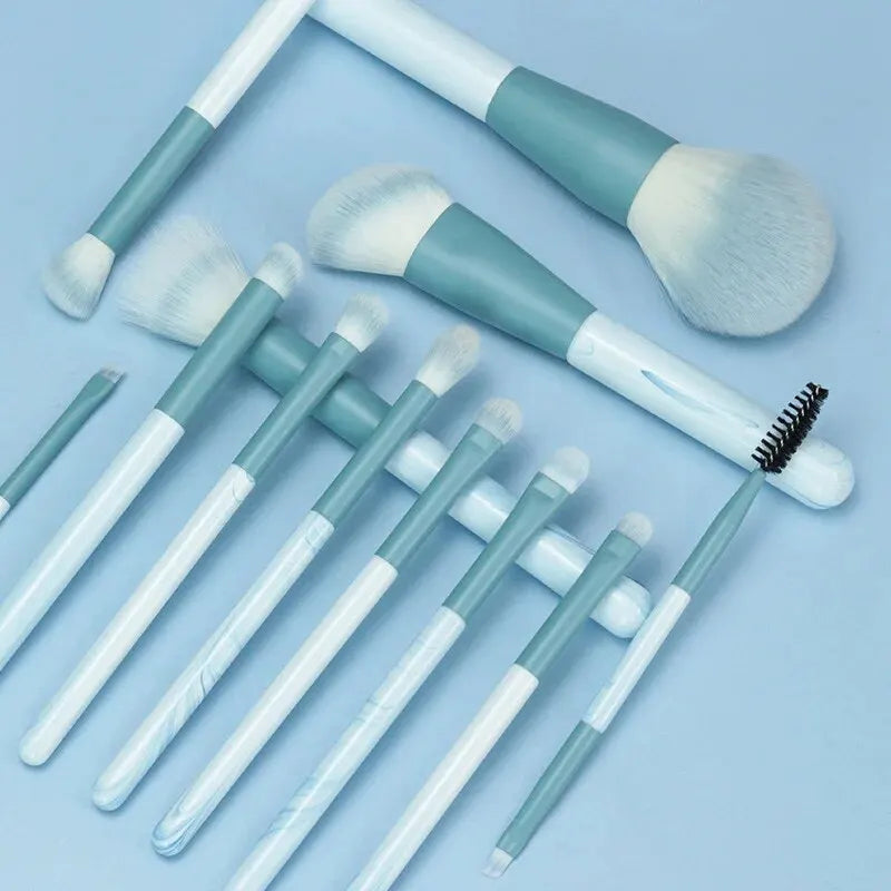 Juego de 12 brochas de maquillaje ultrasuaves, herramientas de maquillaje en polvo para principiantes, brocha para rubor puntiaguda, brocha para corrector, brocha delineadora de ojos tipo cuchillo