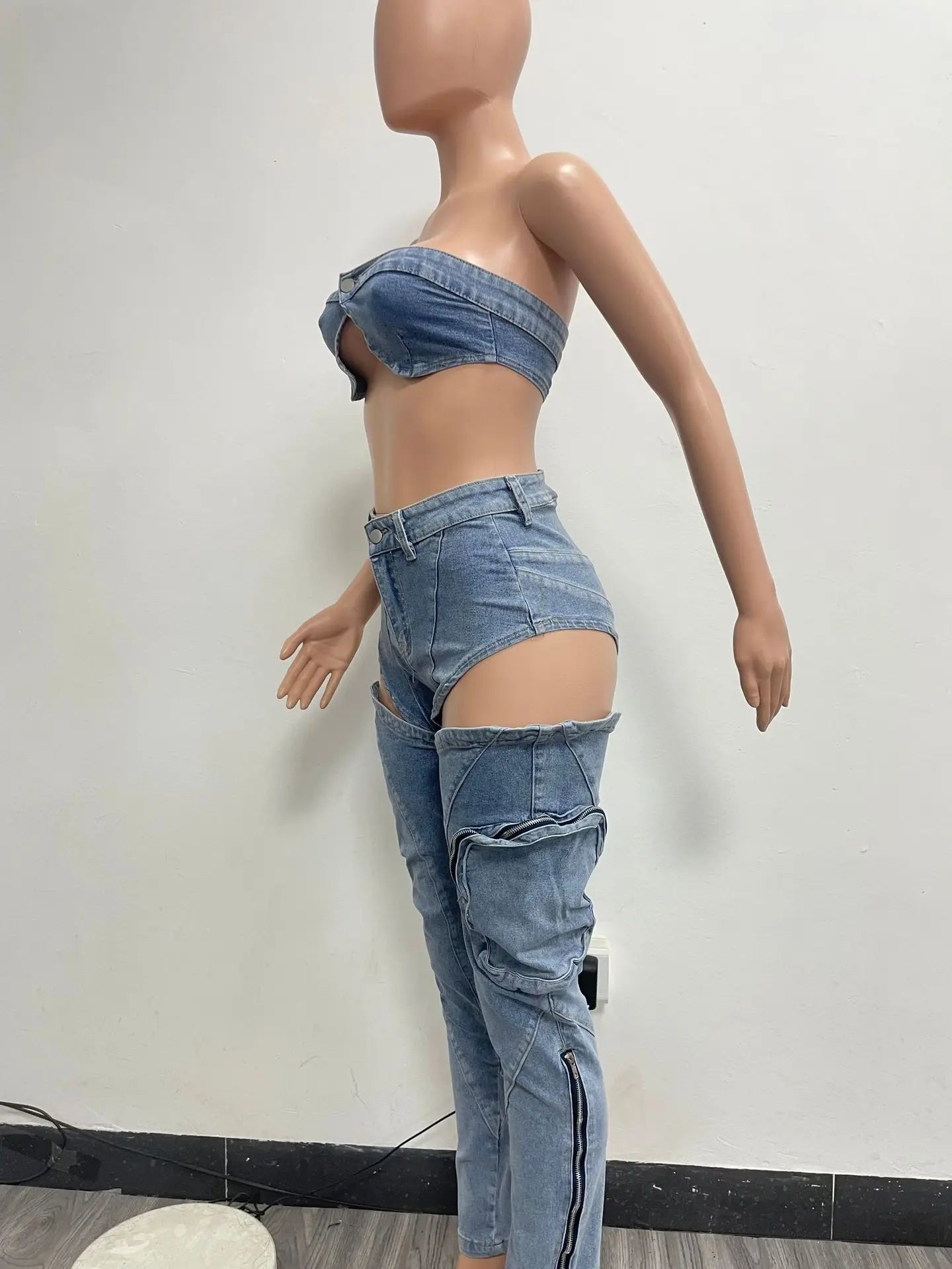 Conjuntos de pantalones de mezclilla para mujer Ropa de calle sexy Conjunto de dos piezas Top sin mangas con envoltura en el pecho sin espalda Jeans calados