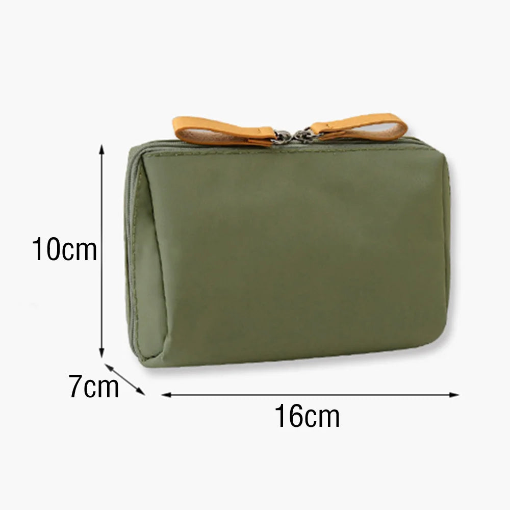 Bolsa de maquillaje pequeña, Bolsa de maquillaje pequeña para cartera, Mini estuches organizadores para cartera, Bolsa de cosméticos portátil sencilla e impermeable para pintalabios