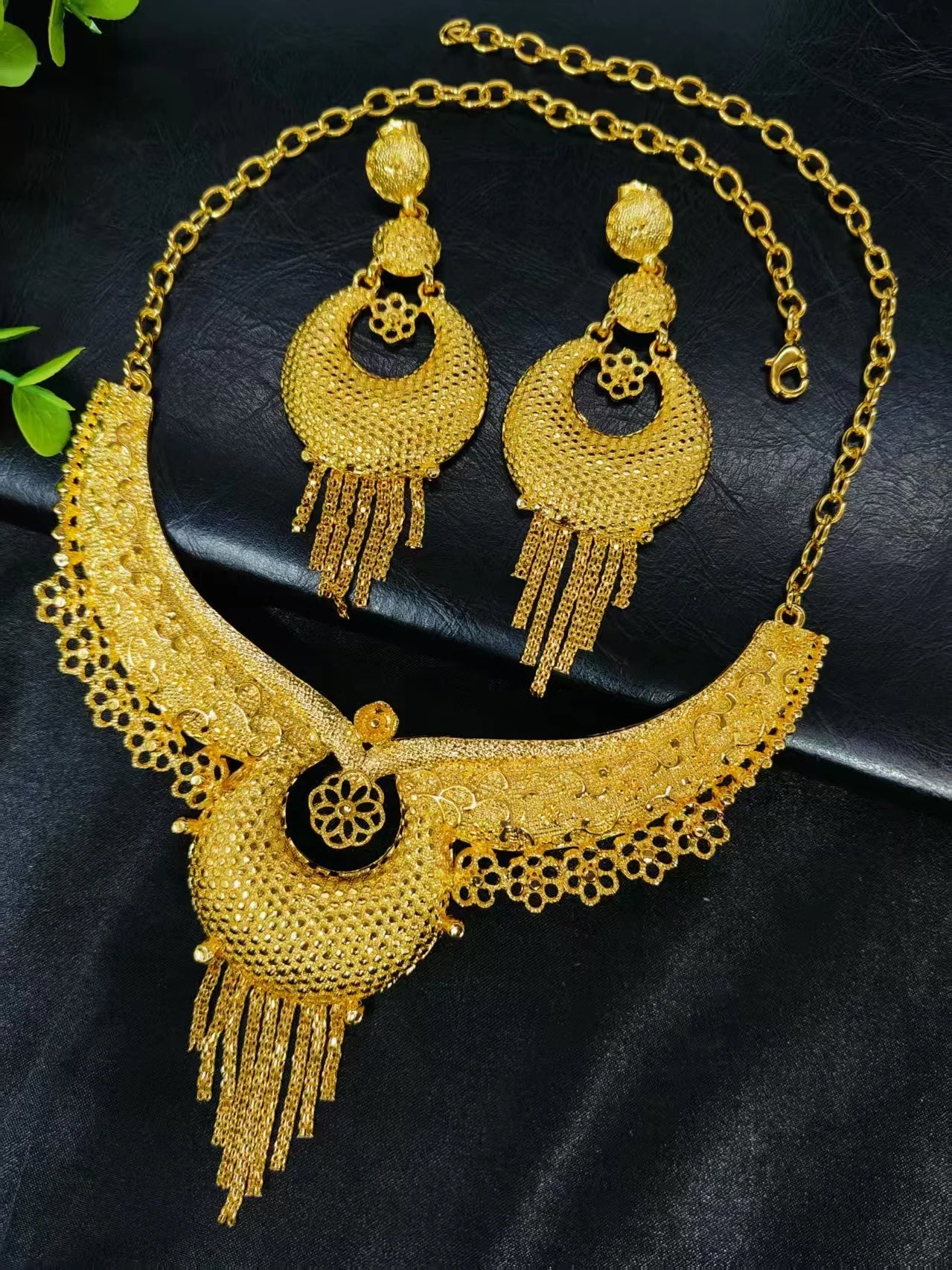 New 24K Alloy Dubai Jewelry Set For Women Necklace Earrings Indian Thailand Bride Wedding Two Piece Set Wholesale Gold Color