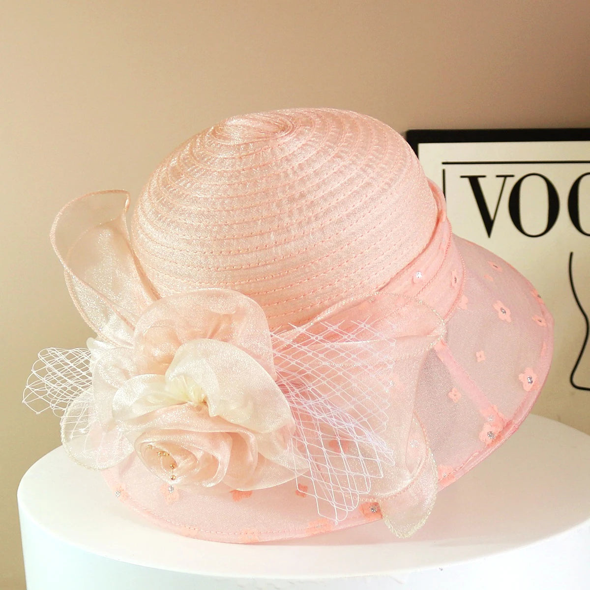 Sombrero de moda para mujer, elegante, de organza, con flor, ala ancha, para el sol, estilo retro, accesorio para fiesta o banquete, plegable para la playa