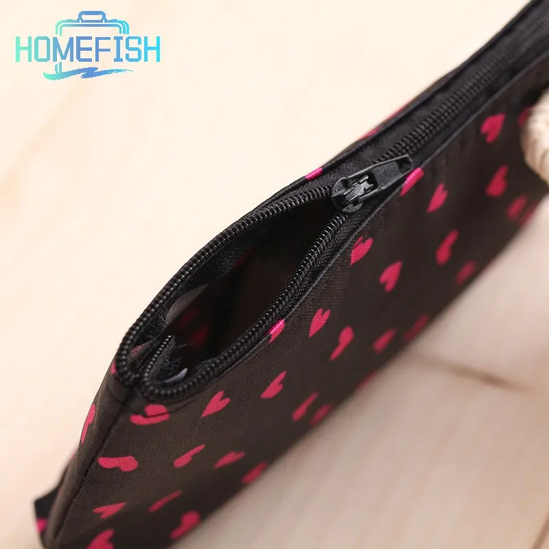 Heart Pattern Zipper Makeup Bag Fashion Design Multi-Functional Bag Using As Cosmetic Pouch Or Travel/Carrying Purse For Women