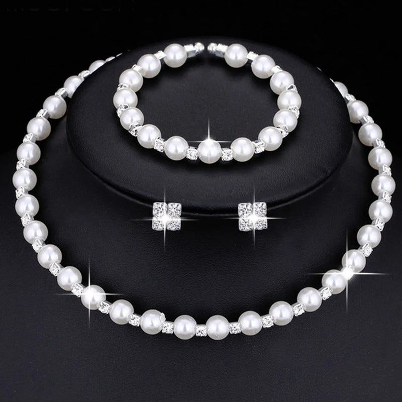 Pearl & Crystal Bridal Jewelry Set – Elegant, Timeless & Gracefully Chic