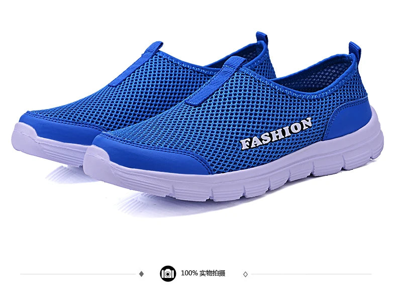 Zapatos casuales de verano para hombre, nuevas zapatillas planas para hombre, talla grande 36-46, de malla, ligeras, transpirables, zapatos sin cordones de agua, mocasines para hombre