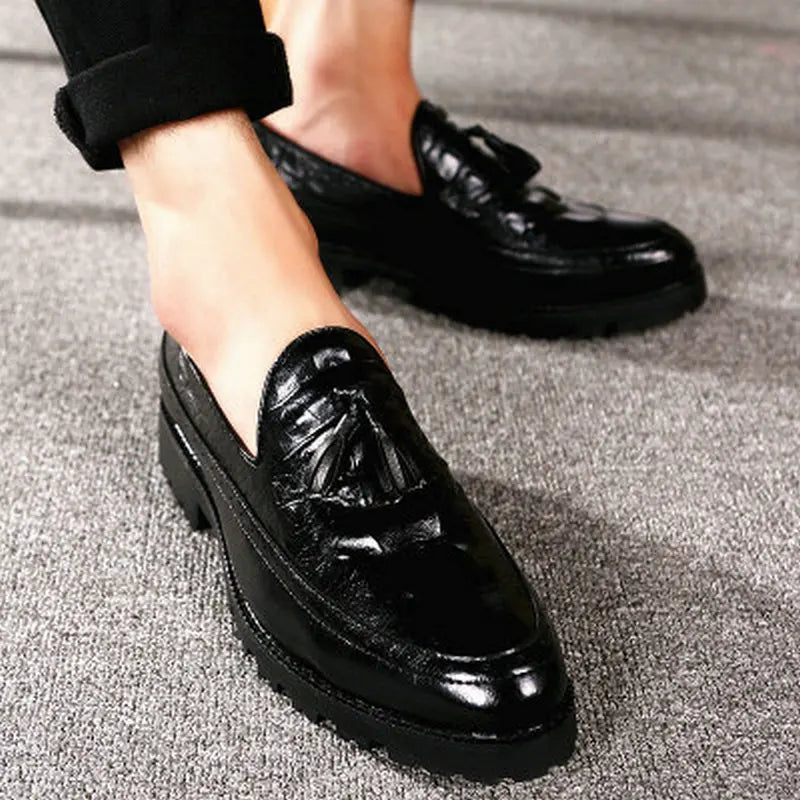 High Quality Brand Men Formal Shoes Men Oxford Leather Dress Shoes Fashion Business Men Shoes Pointed Wedding Shoes