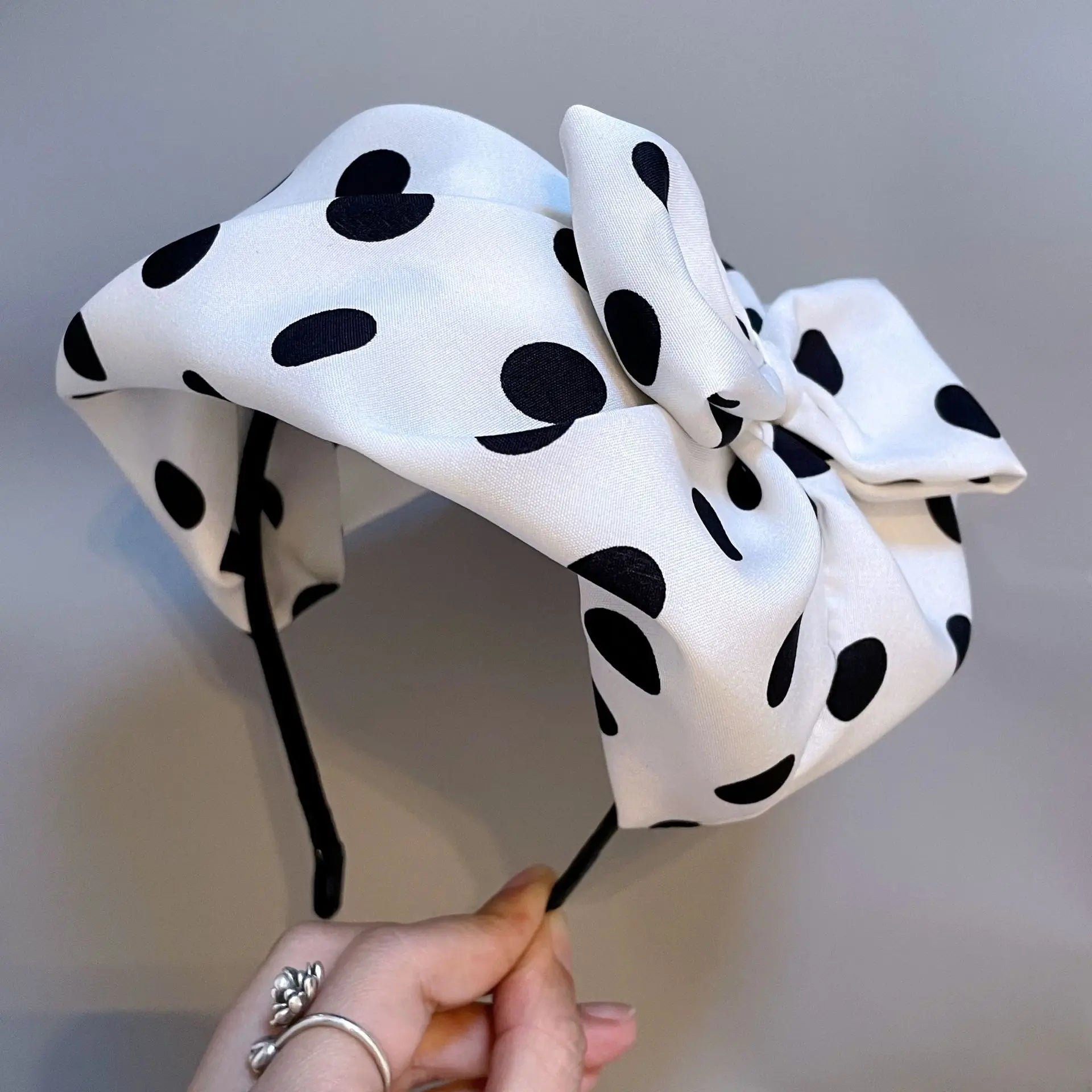 2025 Fashionable and Elegant Black Top Hat Hair Accessories Retro Women's Evening Headwear Bridal Headwear Headband Accessories