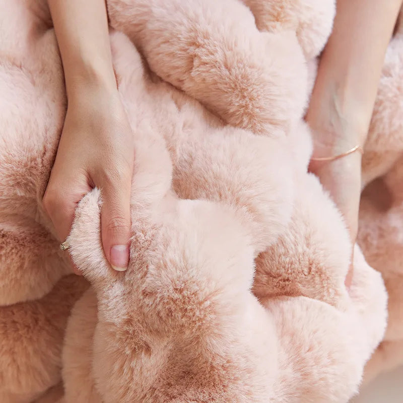 Fur Blanket for Winter Luxury Warmth Super Comfortable Blankets for Beds High-end Warm Winter Blanket for Sofa