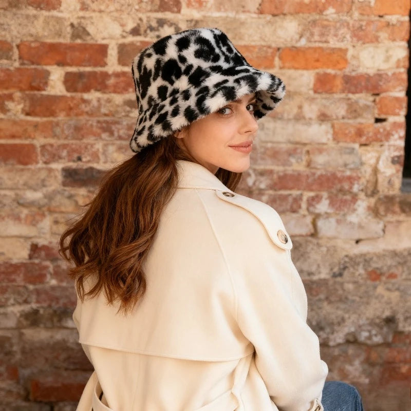 Women’s Reversible Winter Bucket Hat – Waterproof with Fleece Lining