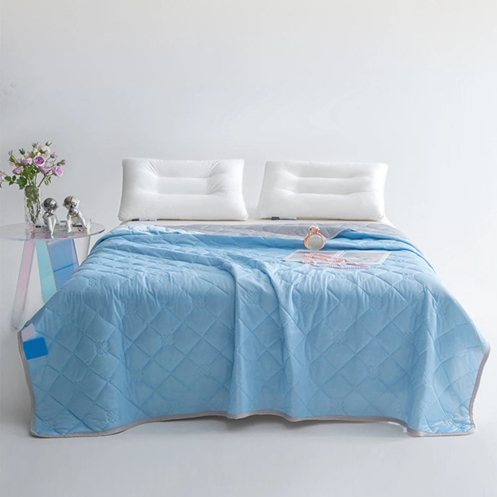 Cooling Blanket for Bed Silk Air Condition Comforter Lightweight Cooled Summer Quilt with Double Side Cold&Cooling Fabric GradeA