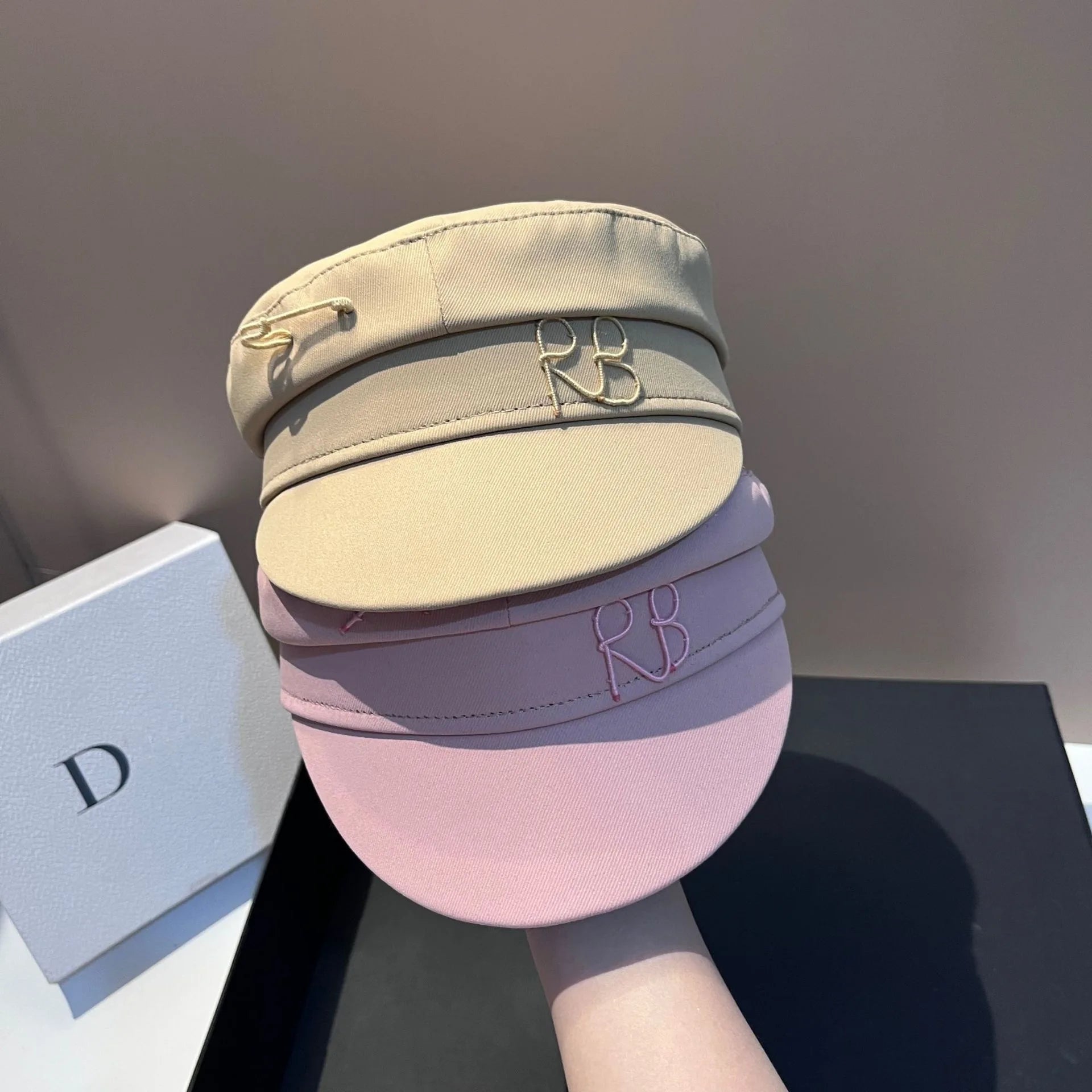 Women Ladies Luxury Design Brand Octagonal Cap Letter Military Cap Pink Khaki Newsboy Hat Fall Winter Baker Boy Cap Designer Cap