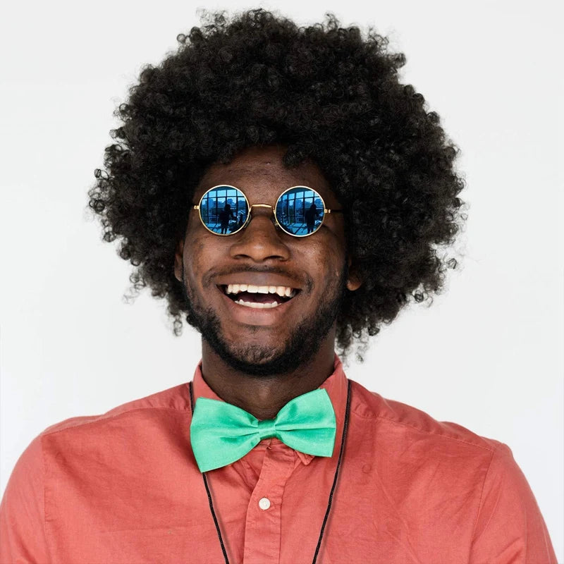 Perruque Synthétique Homme Chapeau Cheveux Bouclés Casquette Lunettes de Soleil Collier Set 3 Pièces Drôle Années 70 Disco Hippie Accessoires Cheveux Fête Costume de Danse Hip Hop