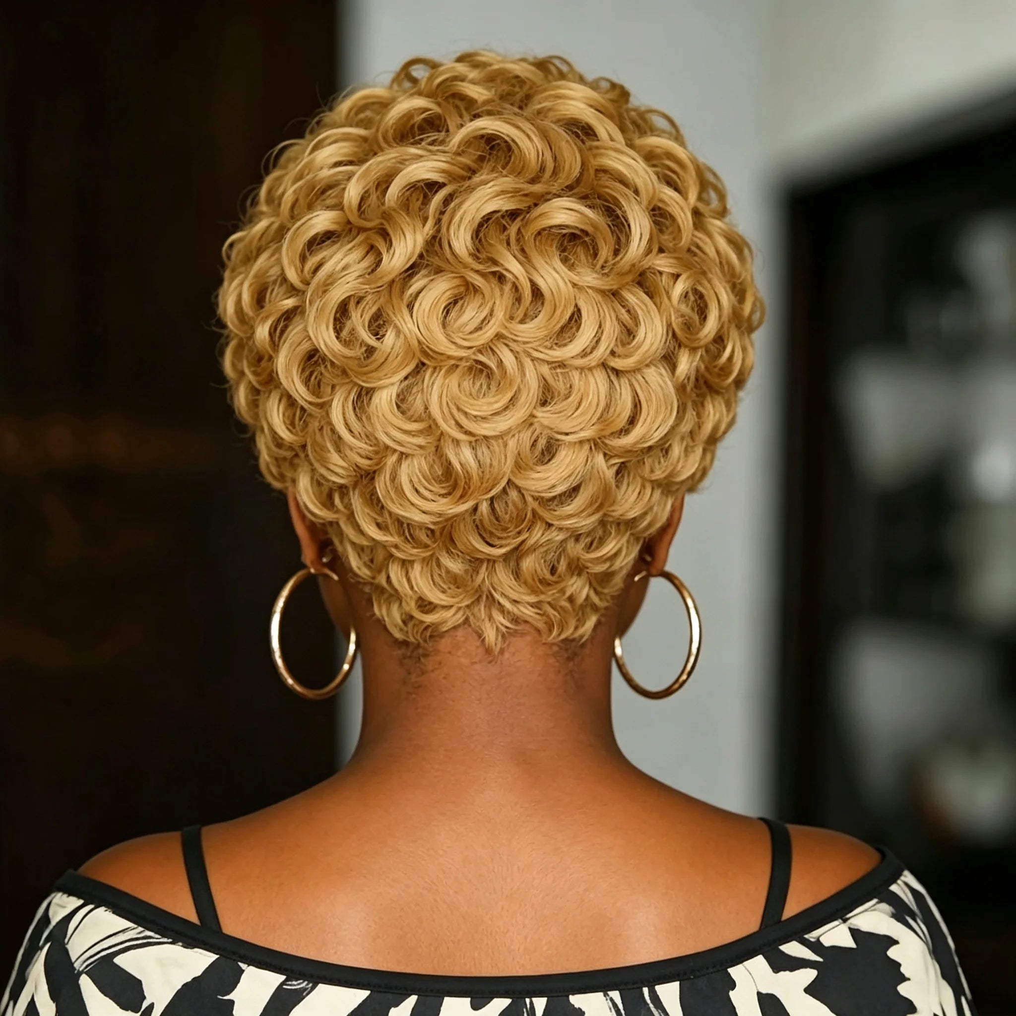 Blonde Bouncy Wave Curly Pixie Cut Human Hair Wig Vintage Dating Daily Hair Wig Machine Made Wig