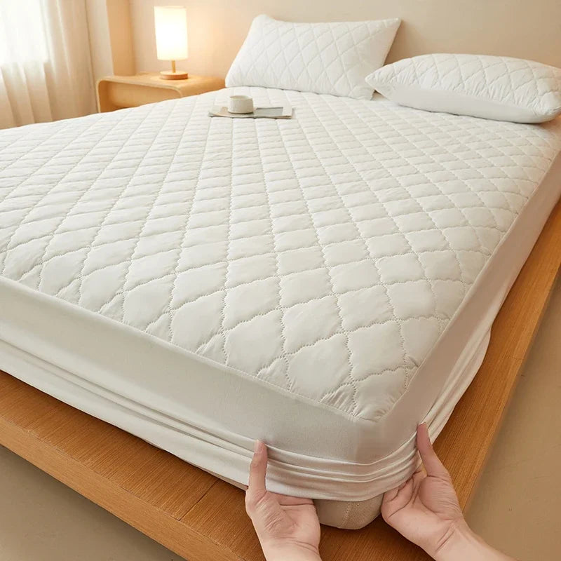 Waterproof Mattress Protector Embossed Bed Mattress Cover Soft Breathable Fitted Mattress Pad Cover 120/150/180/220x200 Washable