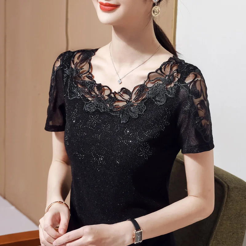Camiseta calada bordada – Elegante y chic