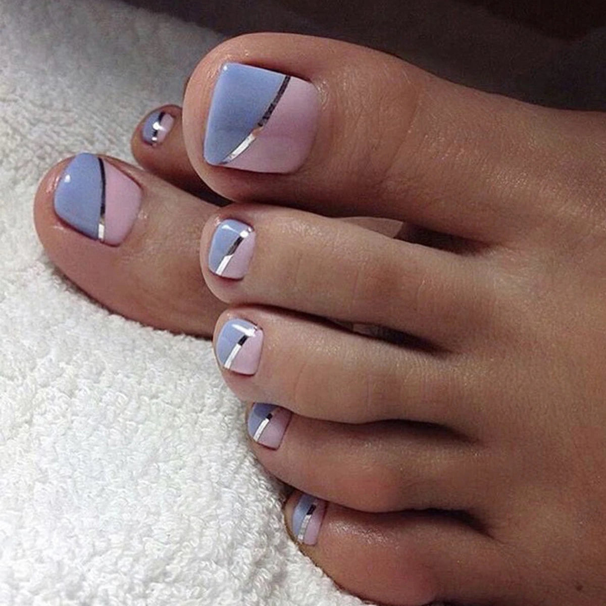 Summer French Gradient False Toe Nails Wearable  Short Square Foot Nails Set Press On Nail Tips Rainbow Fake Toenails Full Cover