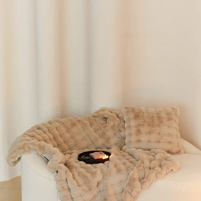 Fur Blanket for Winter Luxury Warmth Super Comfortable Blankets for Beds High-end Warm Winter Blanket for Sofa