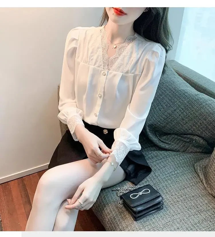 Women's Clothing White Chiffon Blouse Spring New V-Neck Lace Detail High-End Unique Design Feminine Layering Top
