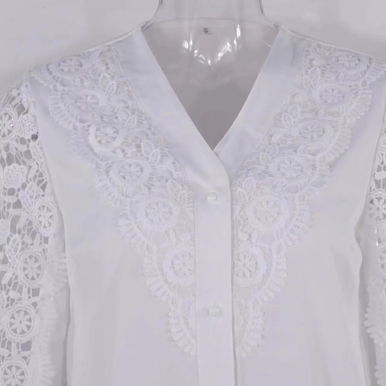 Spring and Summer Fashion New Women's Clothing Design Sense White Lace Long Sleeve Lace Hollowed Western Style Women's Shir
