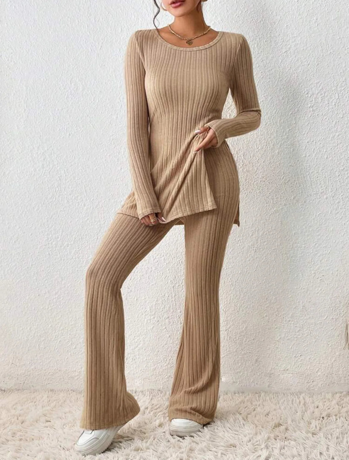 Ropa de Mujer Otoño Invierno Nuevo Estilo Color Sólido Sexy Casual Manga Larga Cuello Redondo Rajado Moda Temperamento Conjunto de Dos Piezas