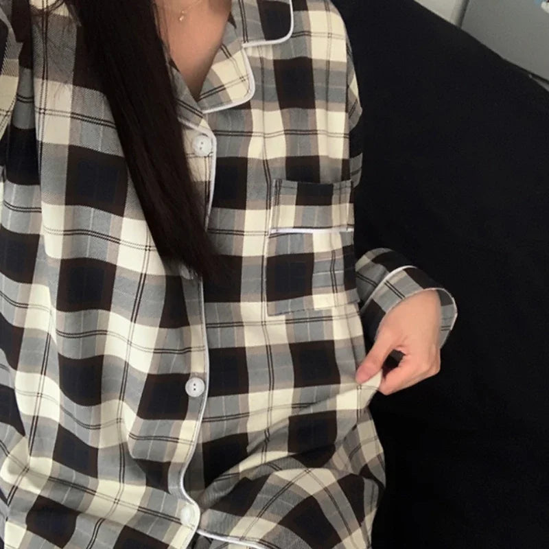 Tendencia Moda Vintage Cuadros Negros Estampado Pijamas Mujer Literario Madura Perezoso Casa Casual Lounges 2025 Primavera Nuevo Pijama Seda Leche