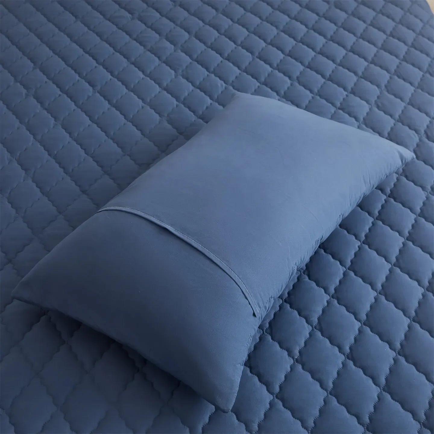 2pcs Waterproof Throw Pillowcases Envelope Soft Breathable Pillow Covers for Bed Protector 50x75cm, Grey / Blue / Green / Red