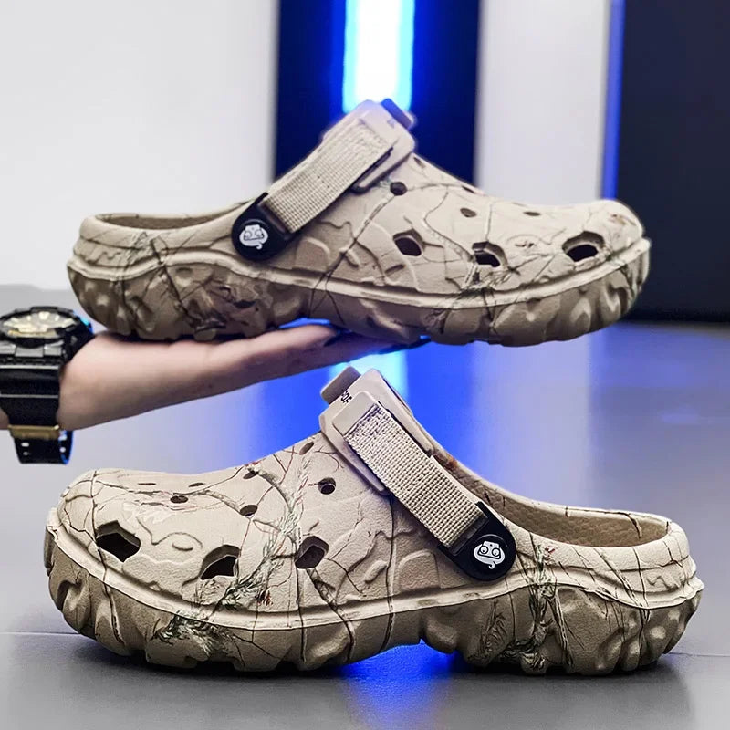 2025Men Slippers High Quality Classic Outdoor Anti-Slip Garden Shoes Lightweight Fashion Casual Sandals Sandals for Men Platform