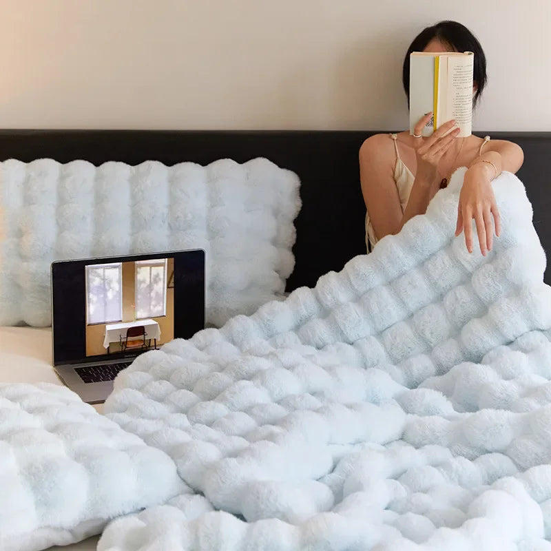 Fur Blanket for Winter Luxury Warmth Super Comfortable Blankets for Beds High-end Warm Winter Blanket for Sofa