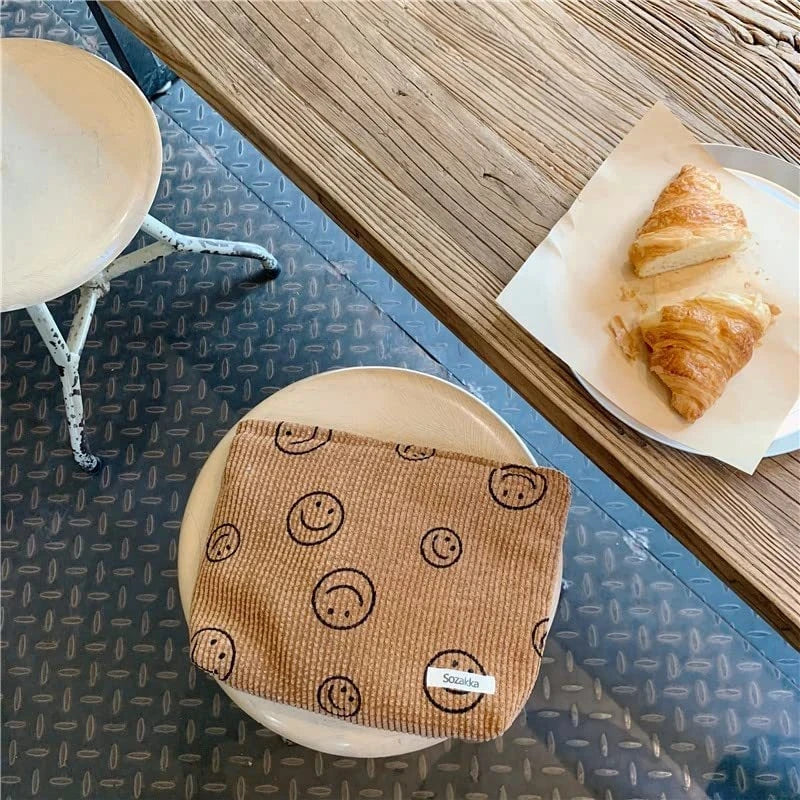 Makeup Bag Large Checkered Cosmetic Bag Capacity Travel Toiletry Bag Cute Makeup Brushes Aesthetic Accessories Storage Bag