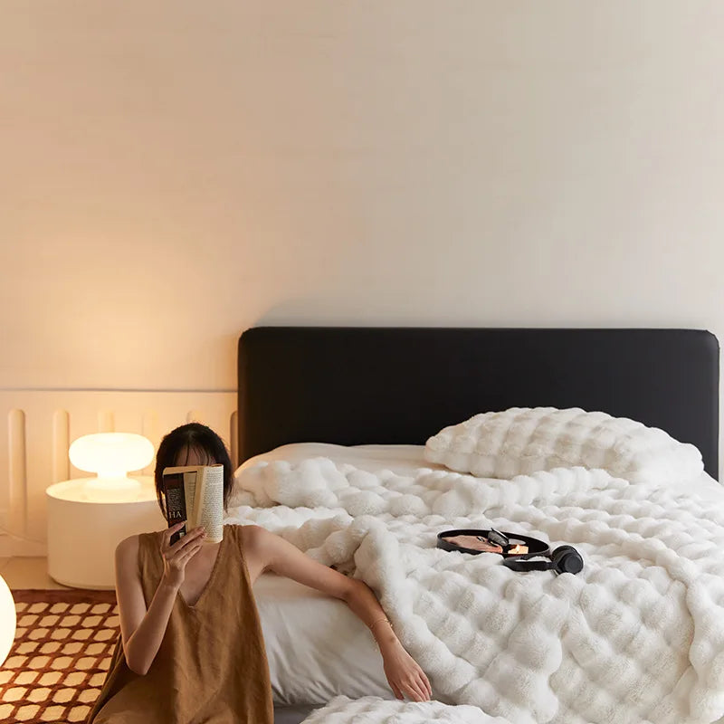 Fur Blanket for Winter Luxury Warmth Super Comfortable Blankets for Beds High-end Warm Winter Blanket for Sofa