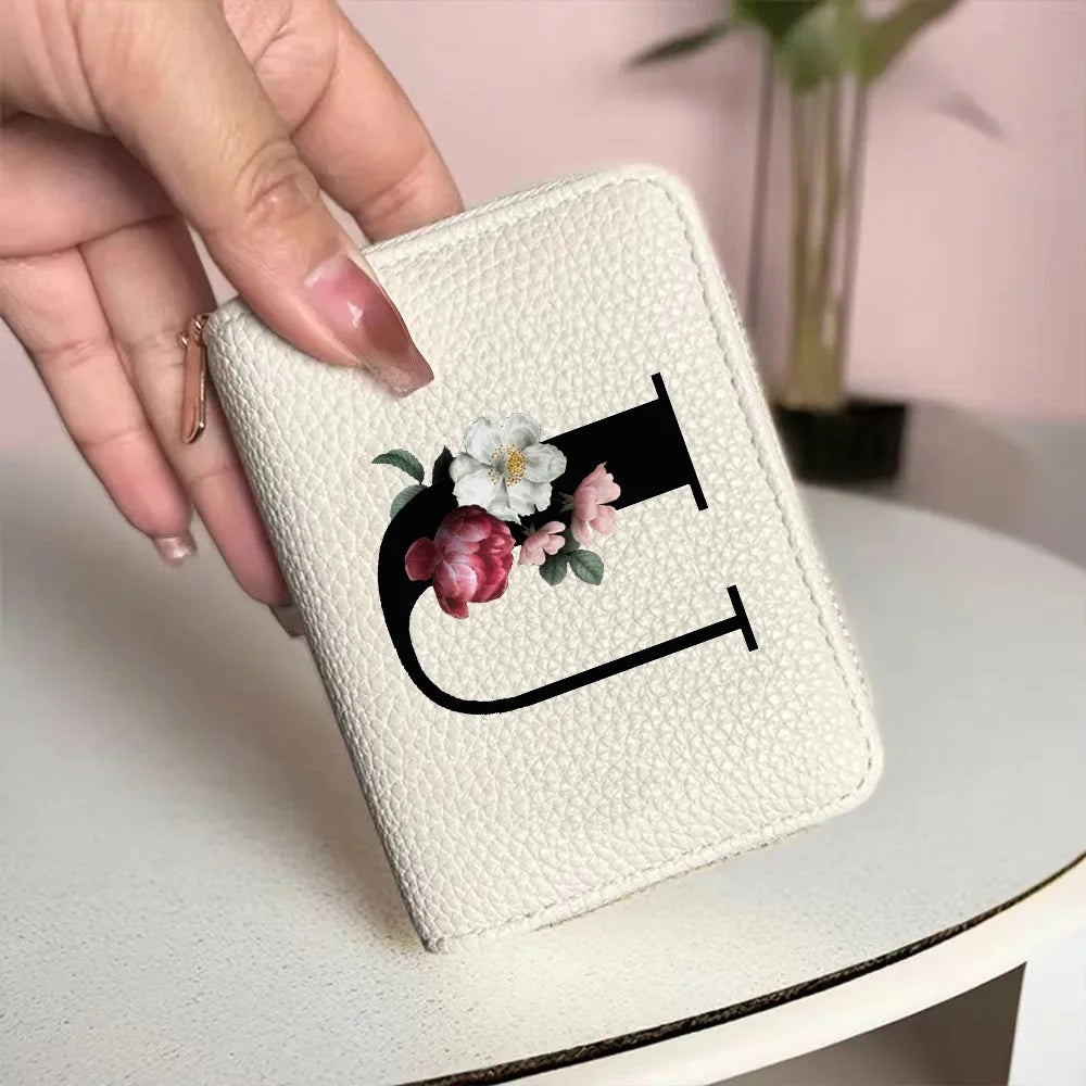 Cartera corta con estampado floral y letras