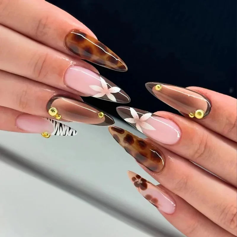 French Press on Fake Nails with Flowers Designs Summer Blue Short Almond False Nails Wearable French Full Cover Press on Nails