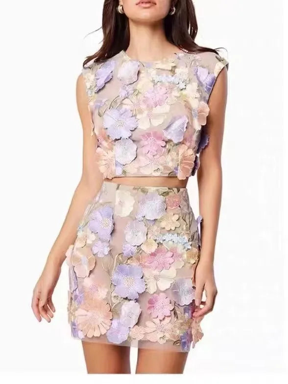Women's Skirt Two-piece Suit High-grade Embroidery Crochet Sleeveless Temperament Elegant Sweet Short Top Hip Skirt Suit 2025