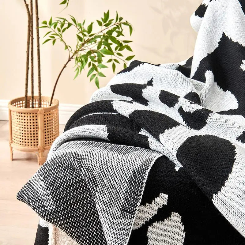 Simple Two-Color Camellia Knitted Blanket Soft Spring and Summer Office Nap Sofa Blankets High-End Multi-Purpose Single Quilt