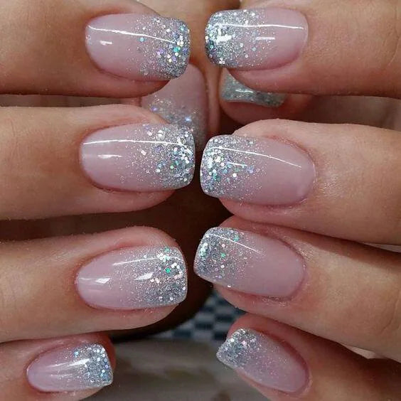 24Pcs Simple Fake Nail with Broken Diamond Short Square Press on False Nails Gradient White Wearable Ballet Full Cover Nail Tip