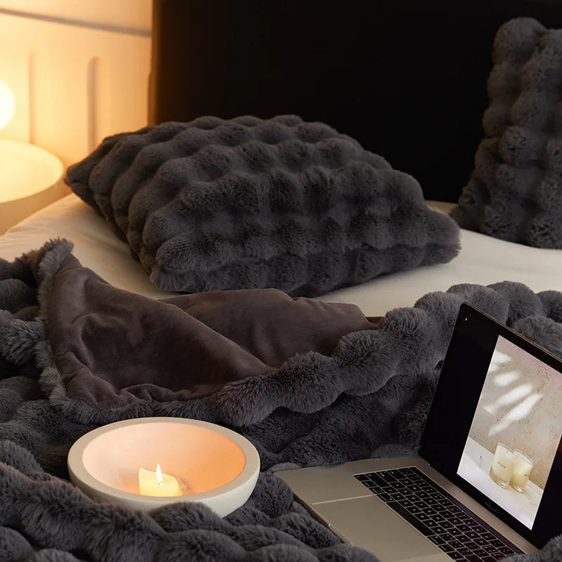 Fur Blanket for Winter Luxury Warmth Super Comfortable Blankets for Beds High-end Warm Winter Blanket for Sofa