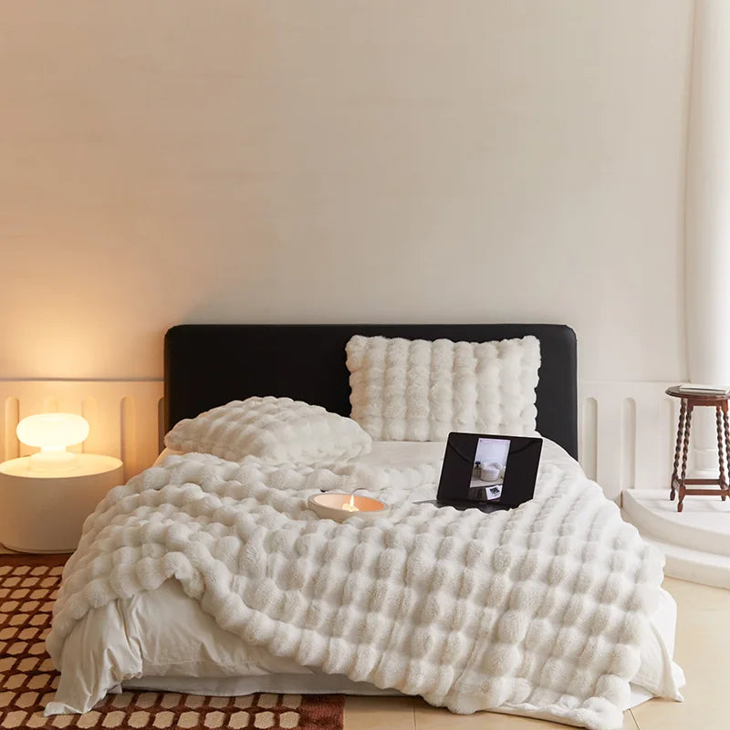Fur Blanket for Winter Luxury Warmth Super Comfortable Blankets for Beds High-end Warm Winter Blanket for Sofa