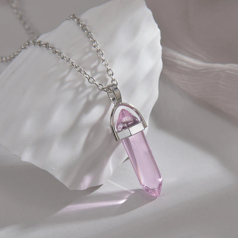 Juego de 2 unidades de collares magnéticos con colgante de corazón y columna hexagonal luminosa, de piedra natural, con colgante geométrico, para parejas, regalos de joyería
