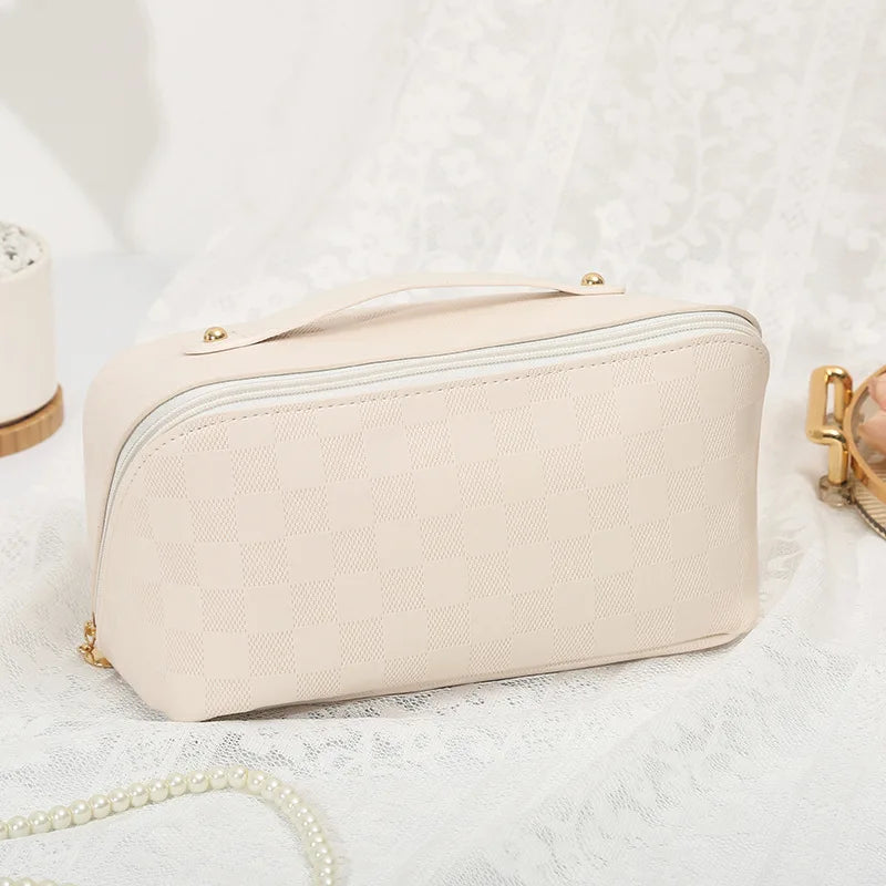 Magnetic Standing Makeup Bag