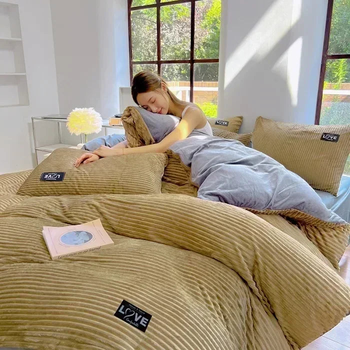 Ultra-mykt fløyelsdynetrekk Varmt tykt sengeteppetrekk Dobbeltseng Luksussengetøy Ensfarget fløyelsdynetrekk 겨울용 따뜻한 이불 커버