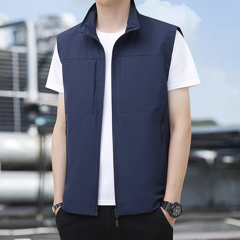 Men's vest in spring and autumn sleeveless workwear with multiple pockets, loose fitting vest for summer wear, thin vest for cas